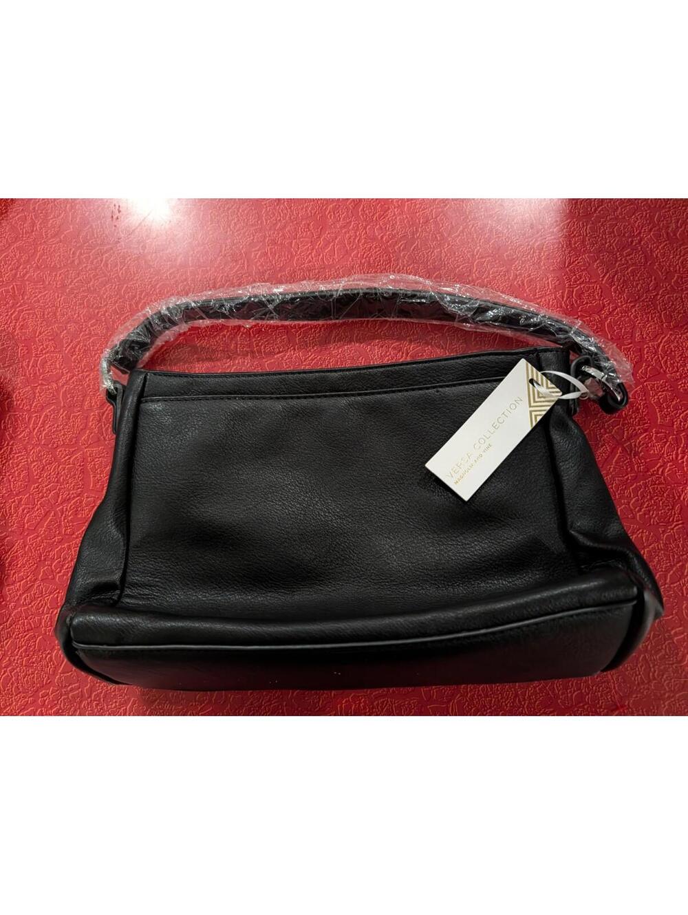 NWT Black Classic Purse With Shoulder Strap Versa Collection Magnolia And Vine